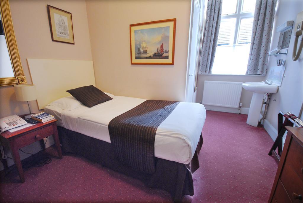 Hotel Tree At Iffley 3*